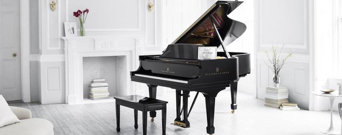 Feature Piano